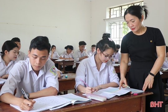 Sau thi thử tốt nghiệp THPT, nhà trường điều chỉnh kế hoạch dạy học, ôn tập phù hợp