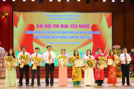 Tôn vinh những điển hình ngành Giáo dục trong phong trào thi đua yêu nước