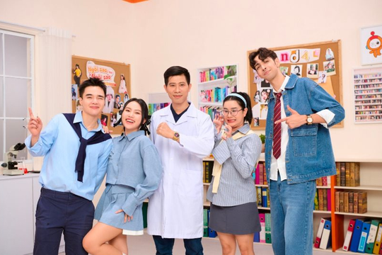 Thầy giáo Hóa và tình yêu với trái bóng tròn