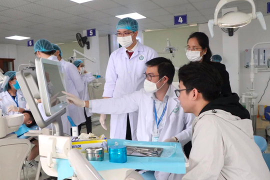 Đại học Y Hà Nội lần đầu xét tuyển khối A00, chỉ tuyển theo hai phương thức