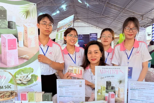 Nhóm sinh viên ĐH Nguyễn Tất Thành đạt giải cao cuộc thi sáng tạo, khởi nghiệp