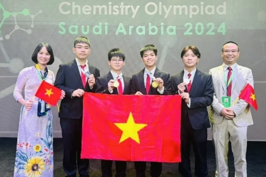 Đội tuyển học sinh giỏi quốc tế của Việt Nam đem về 54 Huy chương Vàng