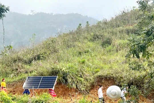Gian nan bám điểm trường, làng bản
