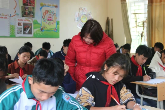 Trường vùng cao giúp trò chắc kiến thức, vững kỹ năng ôn thi vào lớp 10