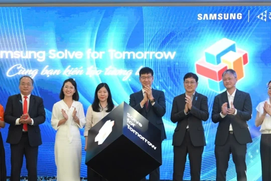 Khởi động cuộc thi Solve for Tomorrow 2025 khu vực miền Trung