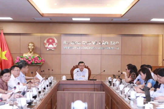 Đảm bảo chất lượng, tiến độ việc lấy ý kiến dự thảo sửa đổi Hiến pháp