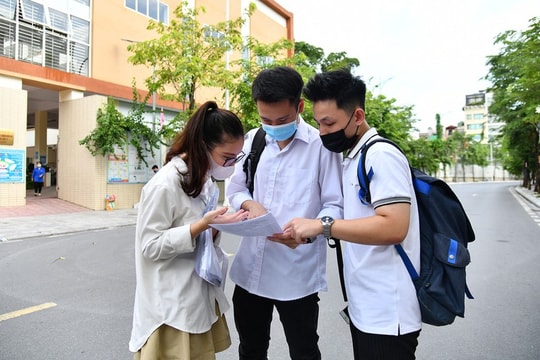 Không vào trường công lập, vậy lối đi nào phù hợp cho học sinh sau lớp 9?