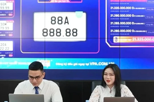 Biển số xe siêu VIP đấu giá hơn 21 tỷ đồng