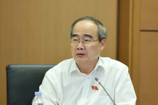 Cần khẩn trương bổ sung giáo viên để phổ cập giáo dục mầm non