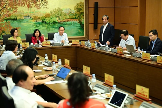 Bộ trưởng Nguyễn Kim Sơn: Mức hỗ trợ học phí cho trường công lập và tư thục là tương đương