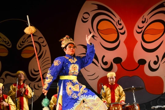 Cần nhiều 'Chạm' hơn nữa