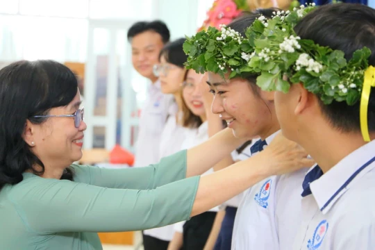 Vun bồi lòng biết ơn qua lễ tri ân