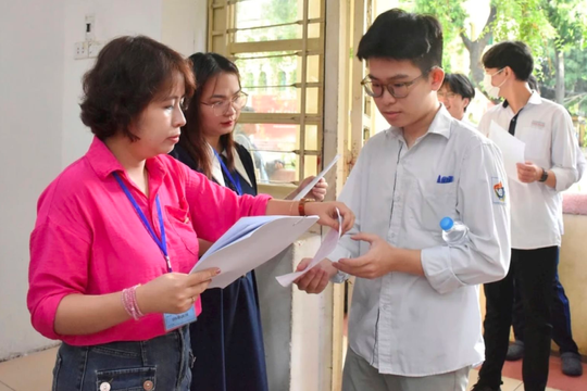 Tuyển sinh đại học, cao đẳng: “Chốt chặn” mới với yêu cầu điểm đầu vào môn nền tảng