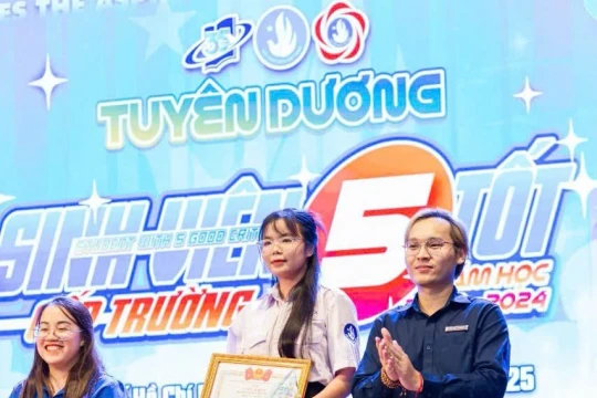 Nữ sinh với lý tưởng học theo Bác từ trái tim đến hành động