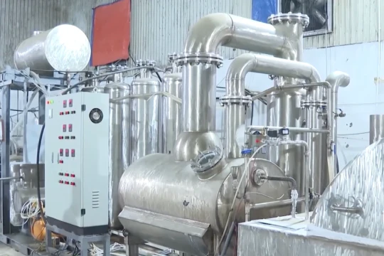 'Bóc trần' công xưởng sản xuất 'khí cười' ở Thanh Hóa