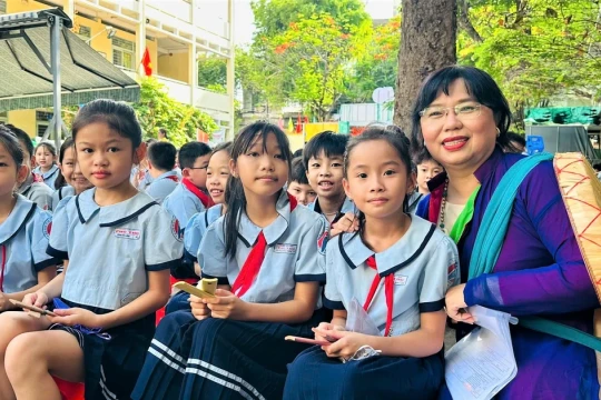 Đưa cải lương, tuồng cổ, đờn ca tài tử... vào trường học