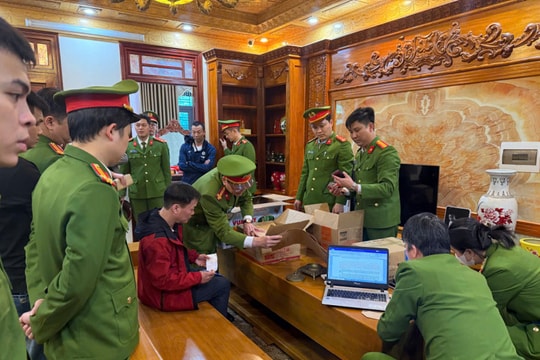 Choáng với số tiền giao dịch trong đường dây của “trùm cuối” giấu mặt, thường chỉ có vài tờ 2 nghìn trong túi