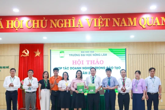 Thúc đẩy hợp tác giữa nhà trường và doanh nghiệp trong đào tạo nguồn nhân lực