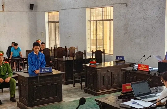 Tuyên án một đối tượng phá hoại chính sách đại đoàn kết