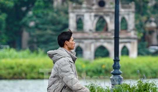 Bất thường Hà Nội đón không khí lạnh giữa mùa hè