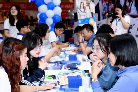 3.500 học sinh, phụ huynh tham dự NEU Open Day 2025