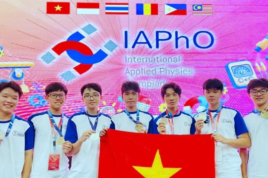Học sinh Việt Nam giành 7 huy chương Olympic Vật lý ứng dụng quốc tế 2025