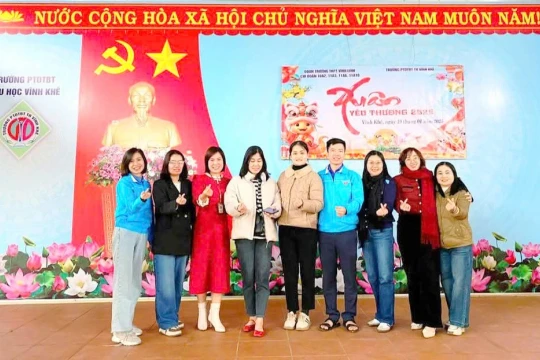 Nữ giáo viên Quảng Trị nỗ lực học tập, tu dưỡng theo tấm gương Bác Hồ