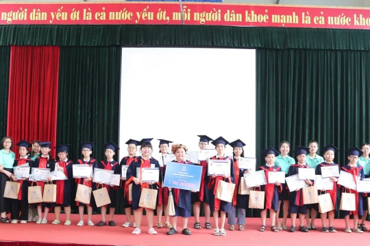 Những nhà thông thái "nhí" chinh phục Hoa Trạng nguyên