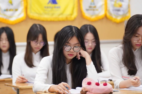 Tập trung ôn thi, tăng cường phòng dịch khi dịch Covid-19 gia tăng