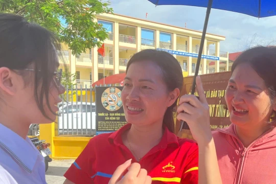 "Sĩ tử" Điện Biên vượt vũ môn trong vòng tay tiếp sức