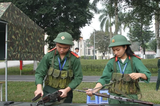 Nâng cao chất lượng phục vụ sinh viên tại trung tâm giáo dục quốc phòng an ninh