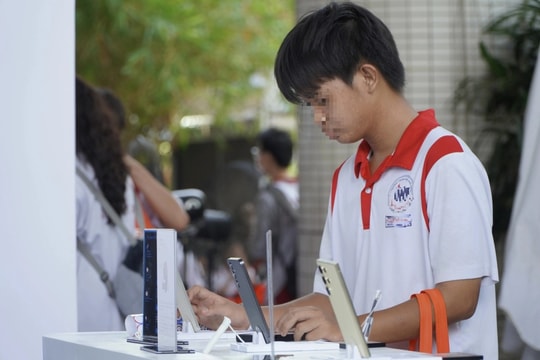 Thi lớp 10 TPHCM: Cẩn trọng quy định về điện thoại di động