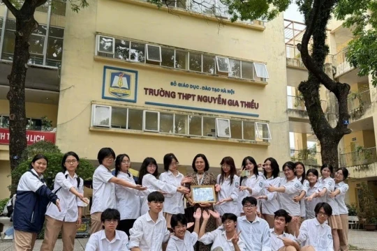 Trường THPT Nguyễn Gia Thiều tổ chức Chung kết 'Đại sứ Văn hoá đọc' năm 2025