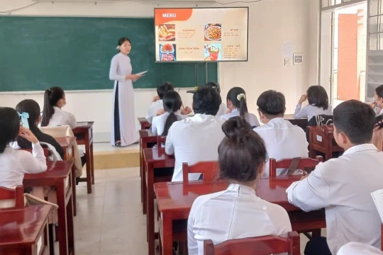 Thay đổi thẩm quyền biên soạn, phê duyệt tài liệu GD địa phương: Tiết kiệm nguồn lực