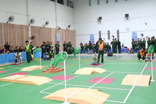Học viện Kỹ thuật quân sự cử 4 đội tham gia Robot Việt Nam 2025