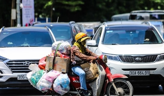 Hà Nội nóng ít ngày nhưng 'cháy da, cháy thịt'