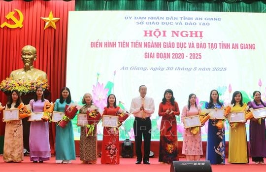 Nhân rộng các điển hình tiên tiến, đổi mới sáng tạo trong giáo dục và đào tạo