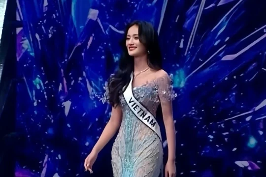 Ý Nhi dừng chân tại Miss World 2025