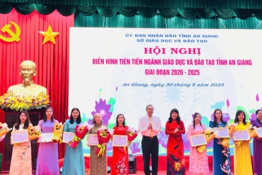 An Giang biểu dương các điển hình tiên tiến ngành Giáo dục