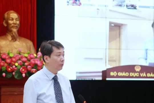Tạo thuận lợi cho giáo viên đăng ký chữ ký số, triển khai học bạ số