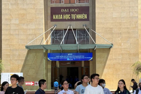 Hơn 6.300 học sinh Hà Nội tiếp tục chinh phục kỳ thi vào lớp 10