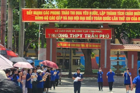 Yêu Tiếng Việt và tinh thần chủ động vào đề thi Ngữ văn lớp 10 tại Vĩnh Phúc
