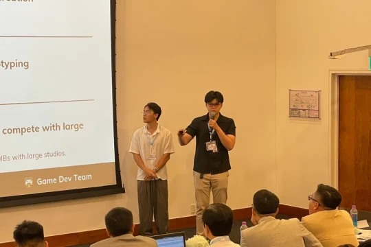 Sinh viên tranh tài tại sân chơi ý tưởng kinh doanh ứng dụng AI