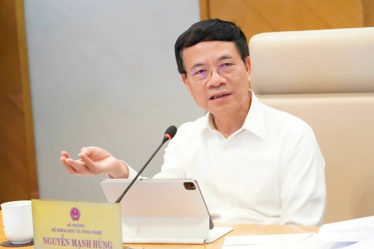 Bộ trưởng KHCN Nguyễn Mạnh Hùng: Dùng công nghệ để 'đỡ việc' cho cán bộ, công chức cấp xã