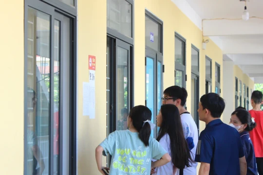 Hơn 13.000 thí sinh Hà Tĩnh làm thủ tục dự thi vào lớp 10