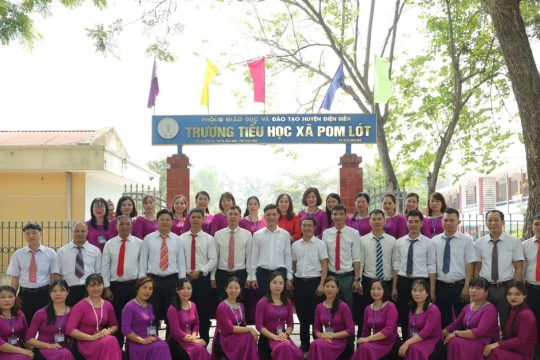Trường Tiểu học xã Pom Lót: Ngôi trường nhỏ, quyết tâm lớn