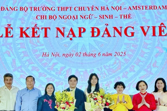 Trường Ams chú trọng phát triển đảng viên trong học sinh