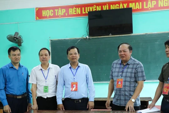Lãnh đạo tỉnh Bắc Giang kiểm tra công tác chuẩn bị kỳ thi tuyển sinh lớp 10