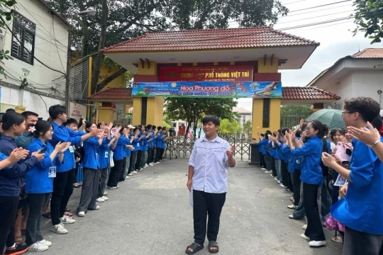 Đề Ngữ văn thi vào lớp 10 ở Phú Thọ khơi gợi cảm xúc, tư duy sáng tạo