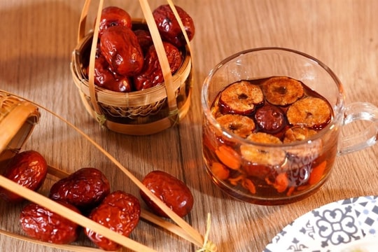 Uống trà táo đỏ mỗi ngày có tốt?